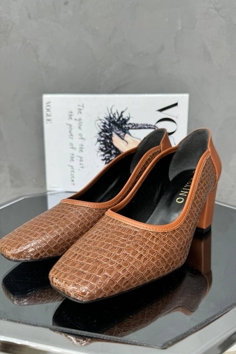 CLASSIC LEATHER WOMAN HEELS NEW BROWN/KAFE - 2