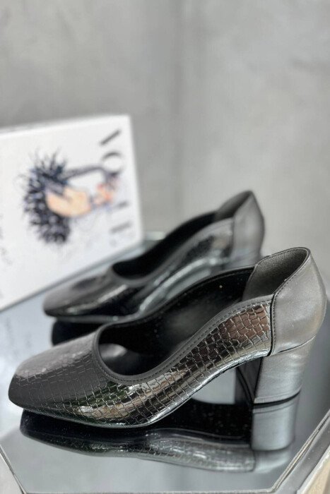 CLASSIC LEATHER WOMAN HEELS NEW GLOSSY BLACK-ZEZE SHKELQIM - KLAUDIO FASHION