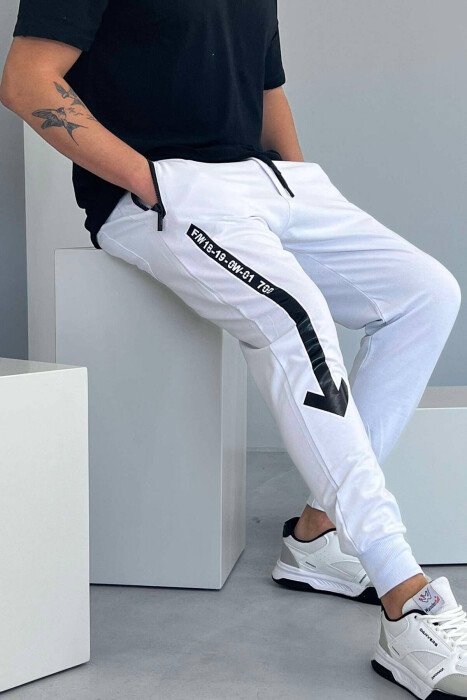 COTTON WRITTINGS MEN SWATPANTS WHITE-E BARDHE - KLAUDIO FASHION