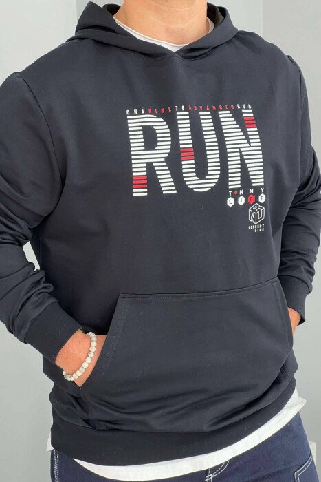COTTON WRITTINGS ONE COLOR MEN HOODIE DARK BLUE/BEE - KLAUDIO FASHION