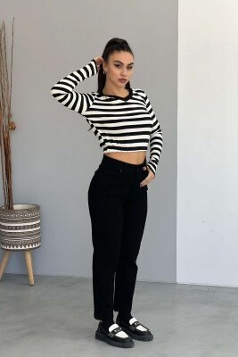 CROP ME VIJA PËR FEMRA NË NGJYRËN E BARDHË ME TË ZEZË - 6