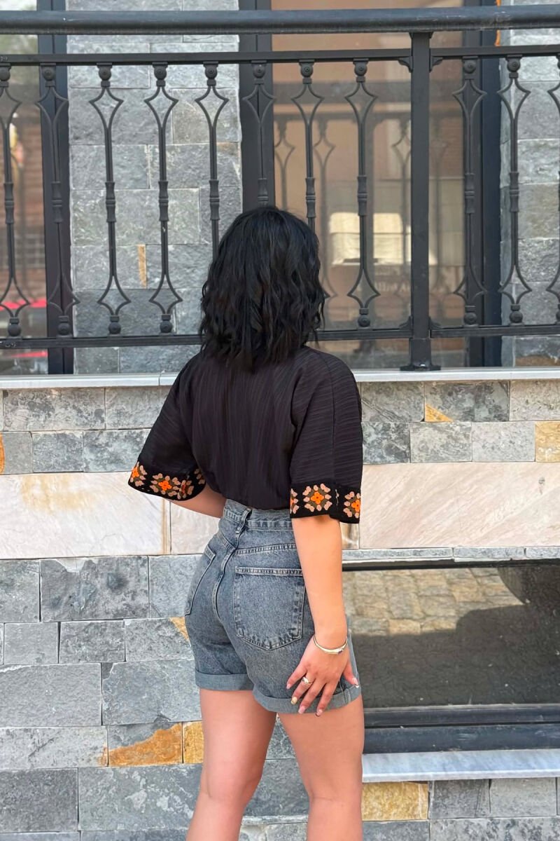 CROP TOP ME DETAJE QENDISJESH PER FEMRA NE NGJYRE TE ZEZE - 5