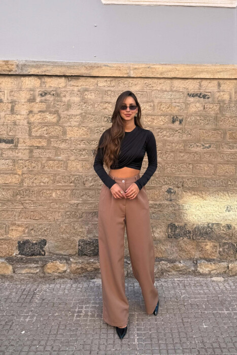 CROP TOP NJE NGJYRESH PER FEMRA NE NGJYRE TE ZEZE - 3