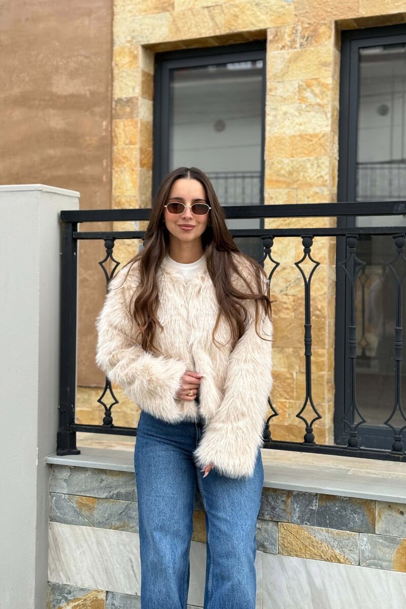 CROPPED FAUX FUR ONE COLOR WOMAN COAT CREAM/KREM - 1