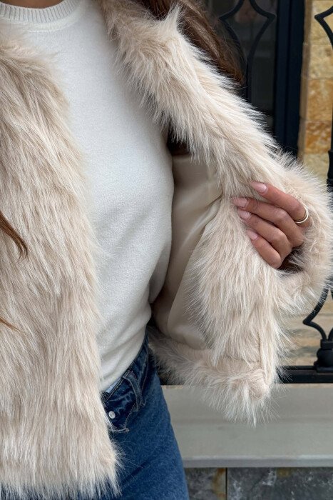 CROPPED FAUX FUR ONE COLOR WOMAN COAT CREAM/KREM - 3