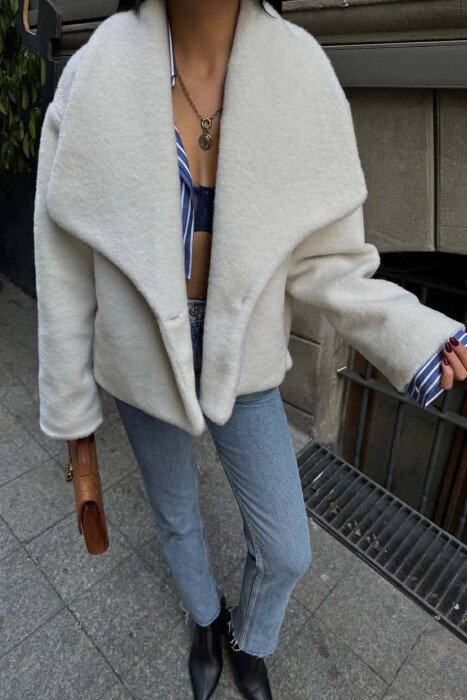 CROPPED SIMPLE WOOL WOMEN JACKET CREAM/KREM - KLAUDIO FASHION