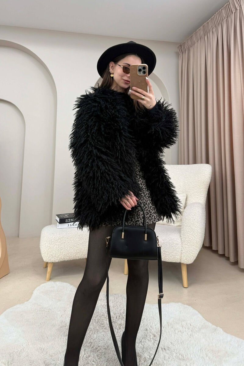 CURLY SHORT BUTTONED NECK DETAIL FAUX FUR WOMEN COAT BLACK/ E ZEZE - 5