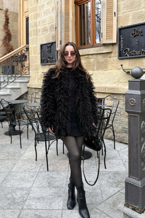 CURLY SHORT BUTTONED NECK DETAIL FAUX FUR WOMEN COAT BLACK/ E ZEZE - 1