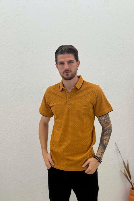 T-SHIRT NJE NGJYRESH ME DIZAJN PER MESHKUJ NE NGJYRE KAFE TE ZBARDHUR - KLAUDIO FASHION
