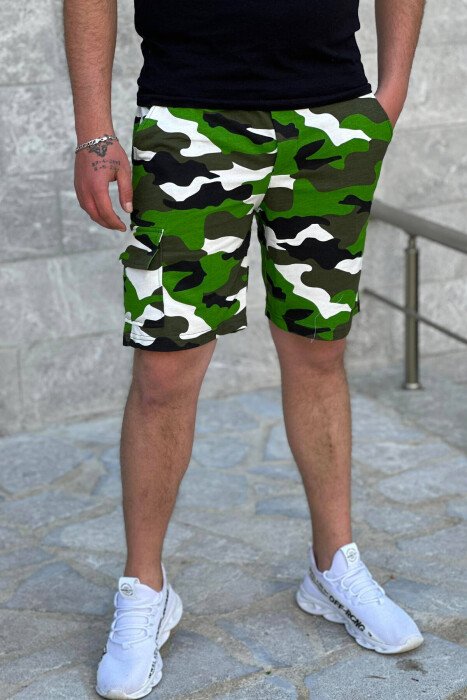 DIFFERENT COLORS SHORTS MAN LIGHT GREEN/JEZB - KLAUDIO FASHION