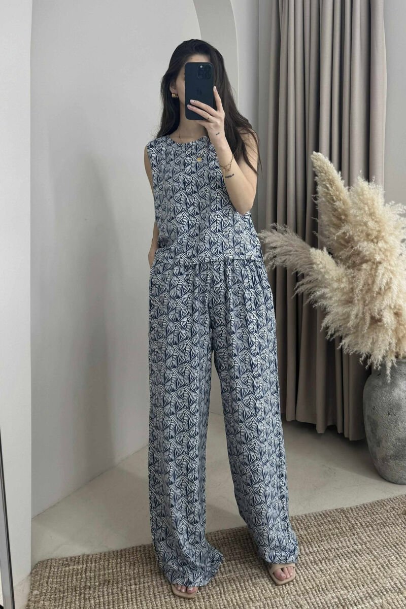 DIFFERENT PATTERNS DESIGN WOMEN SET BLUE/BLU - 1