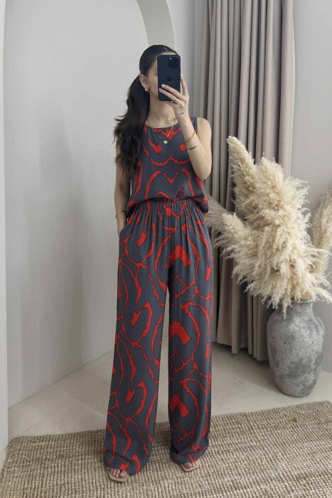 DIFFERENT PATTERNS DESIGN WOMEN SET DARK GREY/GEE - 1