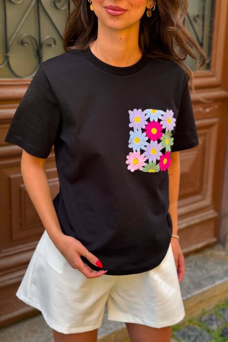 EMBROIDERED FLOWER POCKET WOMAN T-SHIRT BLACK/ E ZEZE - 2