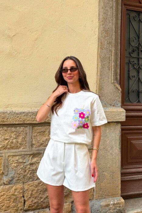 EMBROIDERED FLOWER POCKET WOMAN T-SHIRT WHITE-E BARDHE - 4