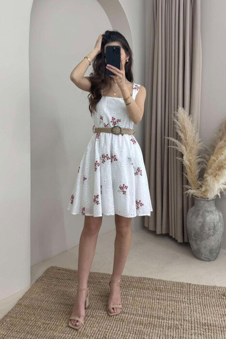 FUSTAN PËR FEMRA NË NGJYRË TË BARDHË DHE ROZË - KLAUDIO FASHION