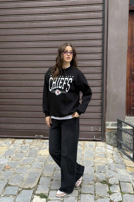 FLUFFY FRONT WRITTINGS WOMEN SWEATSHIRT BLACK/ E ZEZE 