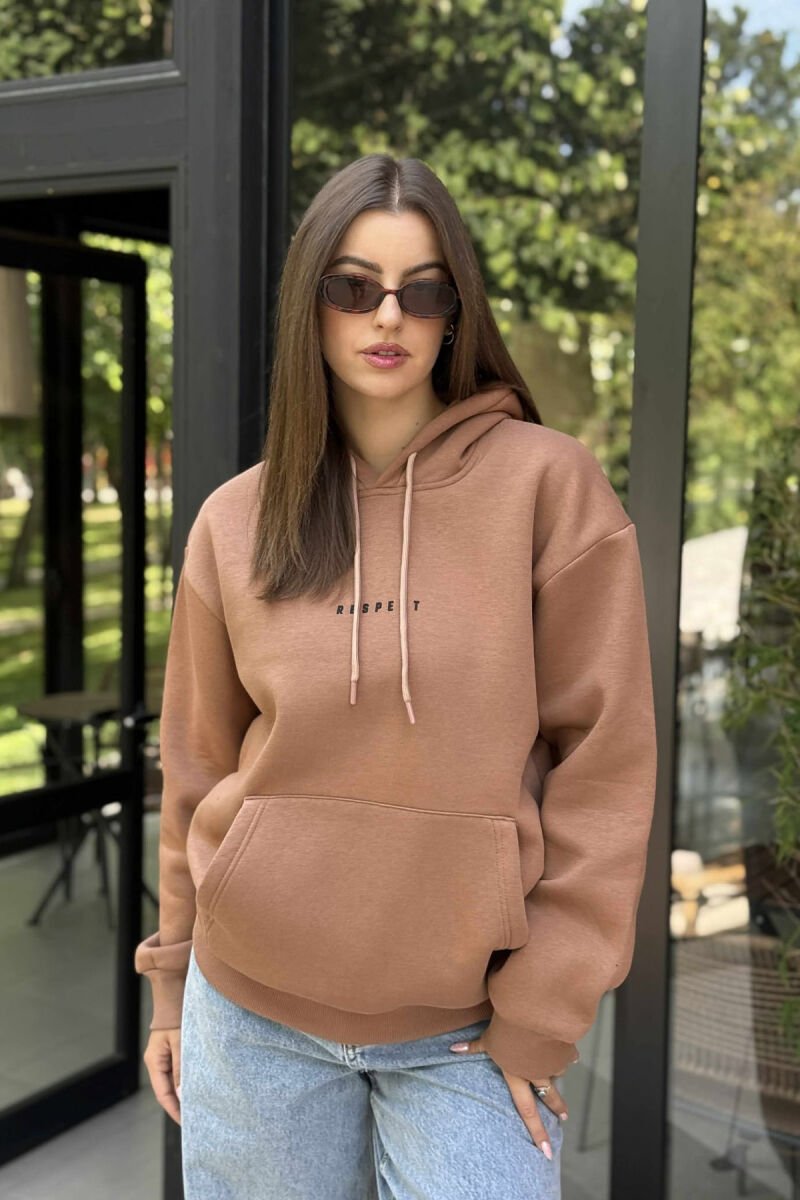 FLUFFY ONE COLOR FRONT SIMPLE WRITTING WOMEN HOODIE BROWN/KAFE - 2