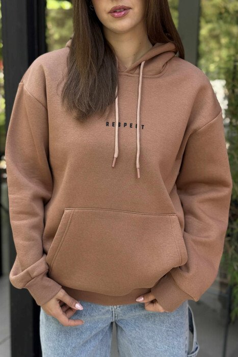 FLUFFY ONE COLOR FRONT SIMPLE WRITTING WOMEN HOODIE BROWN/KAFE - 3