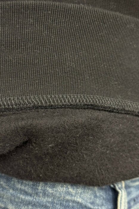 FLUFFY ROUND NECK FRONT WRITTING MEN SWEATSHIRT BLACK/ E ZEZE - 4