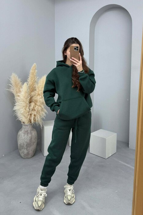 SET NJE NGJYRESH ME PUSH HOODIE+TUTA PER FEMRA NE NGJYRE JESHILE TE ERRET - KLAUDIO FASHION