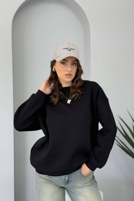BLUZË E THJESHTË ME PUSH PËR FEMRA NË NGJYRËN E ZEZË - KLAUDIO FASHION