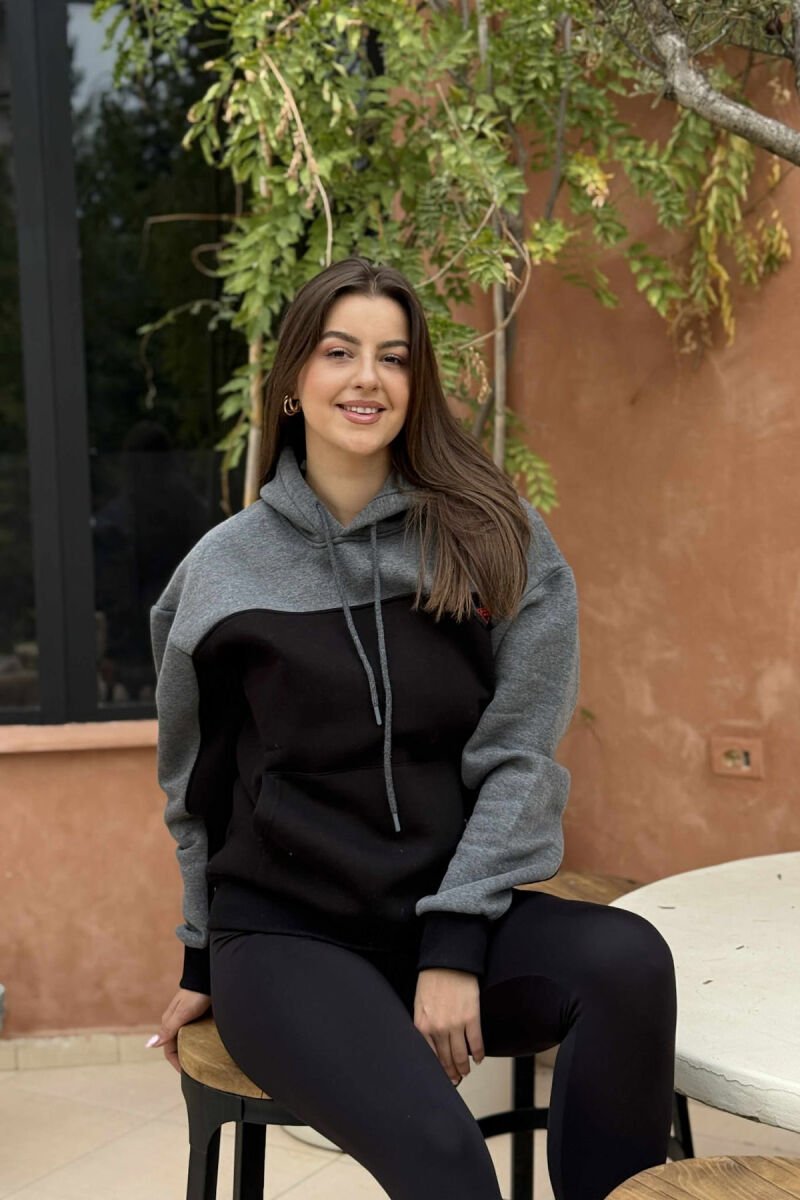 FLUFFY SIMPLE SMALL LOGO WOMEN HOODIE BLACK/ E ZEZE - 1