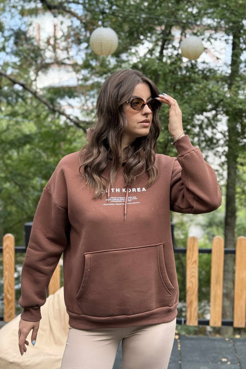 FLUFFY SIMPLE WRITTINGS ONE COLOR WOMEN HOODIE BROWN/KAFE - 2