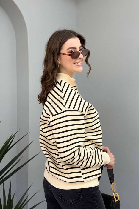 FLUFFY STRIPE ZIPPER NECK WOMEN SWEATSHIRT CREAM+BLACK/KREM+ZEZE - 2