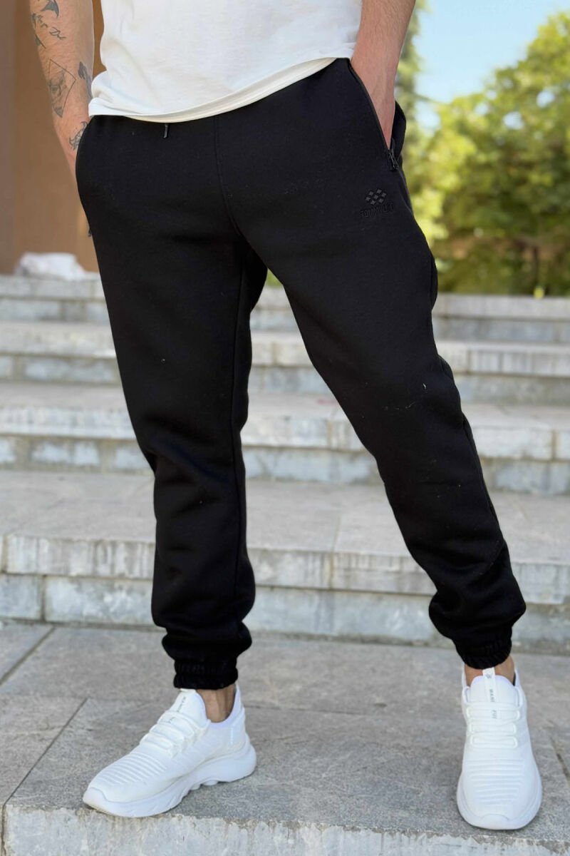 FLUFFY ZIPPER POCKETS ONE COLOR MEN JOGGERS BLACK/ E ZEZE - 1