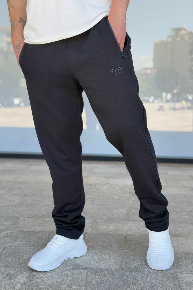 FLUFFY ZIPPER POCKETS SMALL LOGO MEN JOGGERS BLACK/ E ZEZE - 3