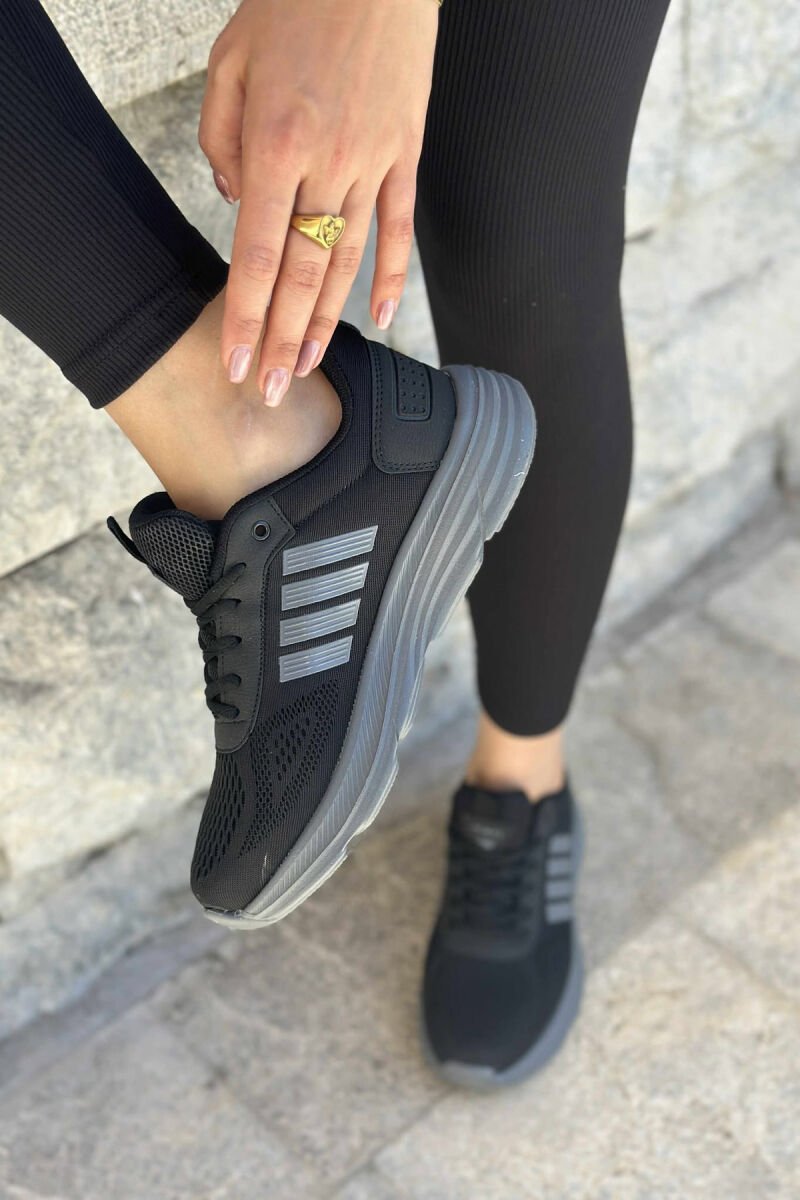 FOUR STRIPES PLATFORM SIMPLE WOMEN SNEAKERS BLACK-GREY/ZEGR - 2