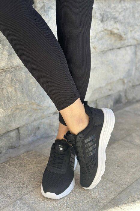 FOUR STRIPES PLATFORM SIMPLE WOMEN SNEAKERS BLACK-WHITE/ZB - 2