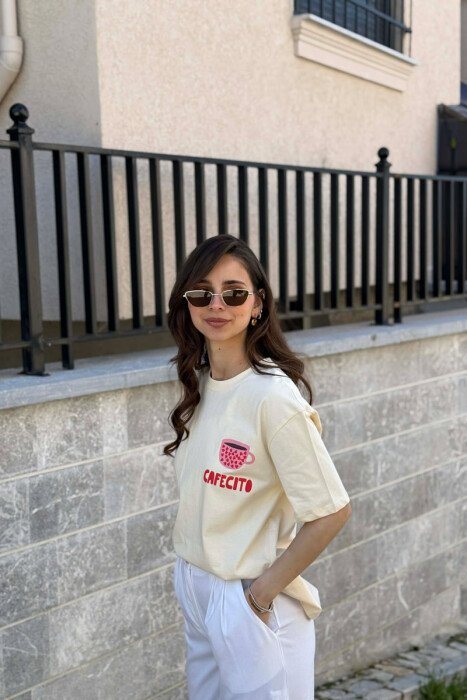 T-SHIRT ME IMAZH PARA & PAS PER FEMRA NE NGJYRE KREM - 