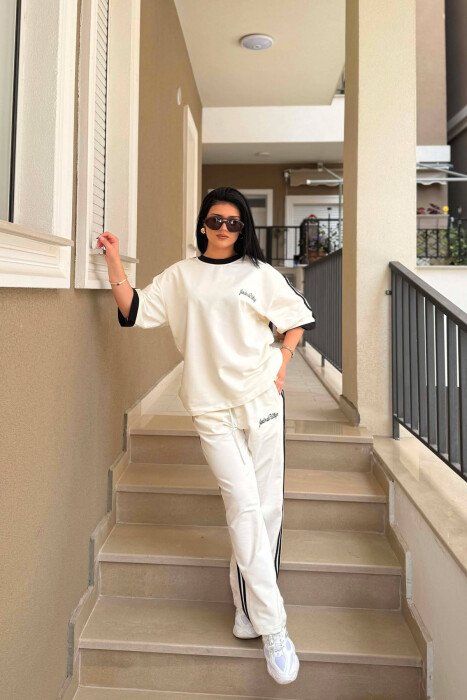 FRONT & BACK WRITTINGS T-SHIRT + SWEATPANTS WOMAN SET WHITE-E BARDHE - KLAUDIO FASHION