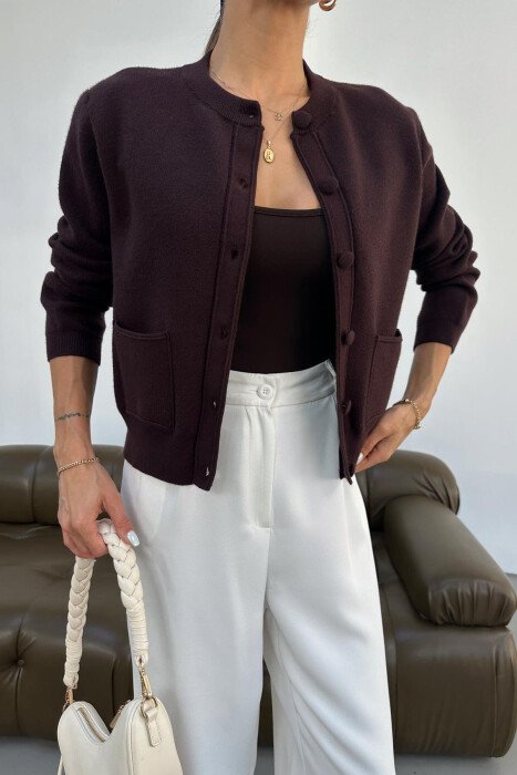 FRONT POCKET ROUND NECK WOMAN CARDIGAN BROWN/KAFE - 2