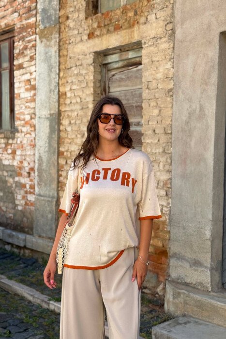 FRONT WRITTING WOMAN T-SHIRT CREAM/KREM - 