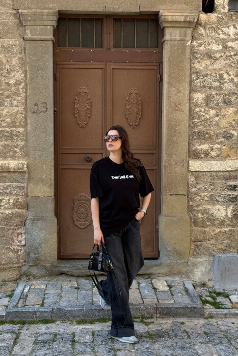 FRONT WRITTINGS & BACK IMAGE WOMAN T-SHIRT + ONE PACKET SOCKS BLACK/ E ZEZE - 4