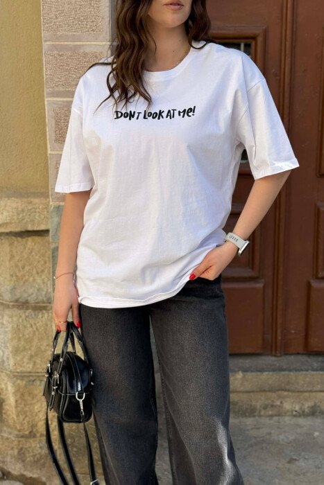 FRONT WRITTINGS & BACK IMAGE WOMAN T-SHIRT + ONE PACKET SOCKS WHITE-E BARDHE - KLAUDIO FASHION