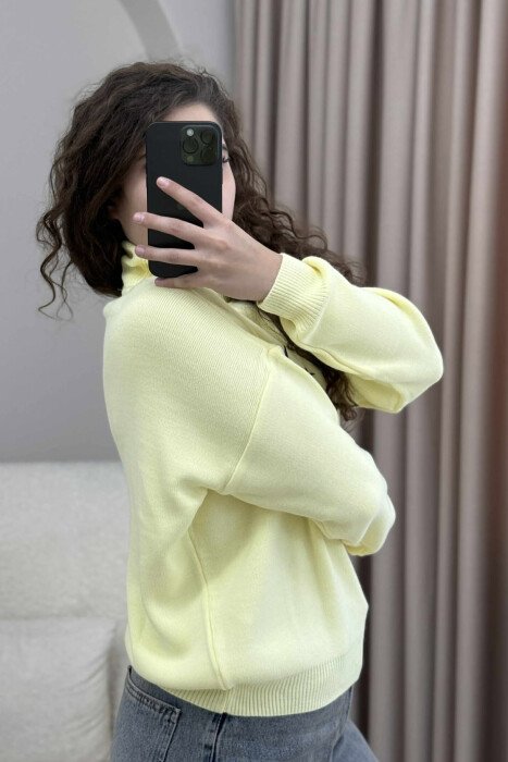 FRONT WRITTINGS HIGH NECK SIMPLE WOMEN SWEATER YELLOW/E VERDHE - 3