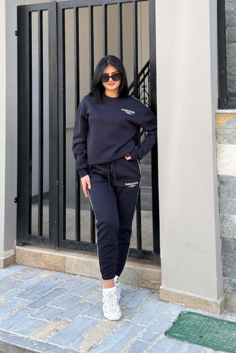 FRONT WRITTINGS SWEATSHIRT + SWEATPANTS FLUFFY WOMAN SET DARK BLUE/BEE - 3