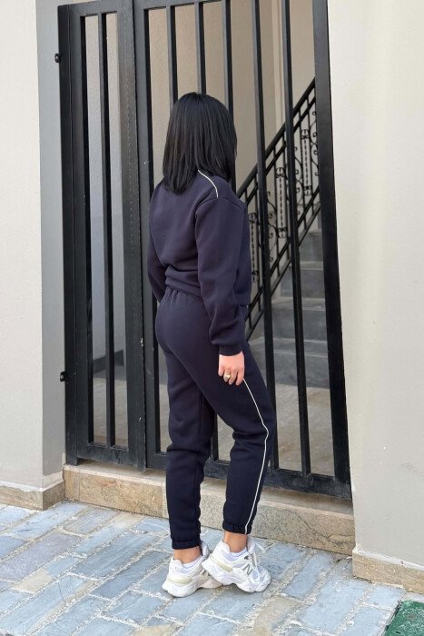 FRONT WRITTINGS SWEATSHIRT + SWEATPANTS FLUFFY WOMAN SET DARK BLUE/BEE - 6