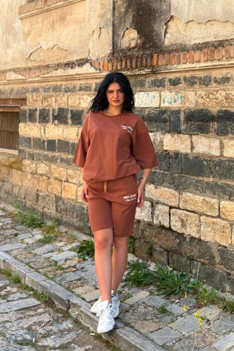 FRONT WRITTINGS T-SHIRT + SHORT SWEATPANTS WOMAN SET BROWN/KAFE - 1