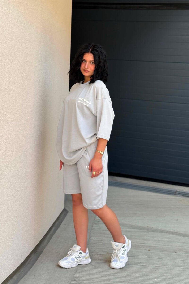 FRONT WRITTINGS T-SHIRT + SHORT SWEATPANTS WOMAN SET LIGHT GREY/GZ - 2