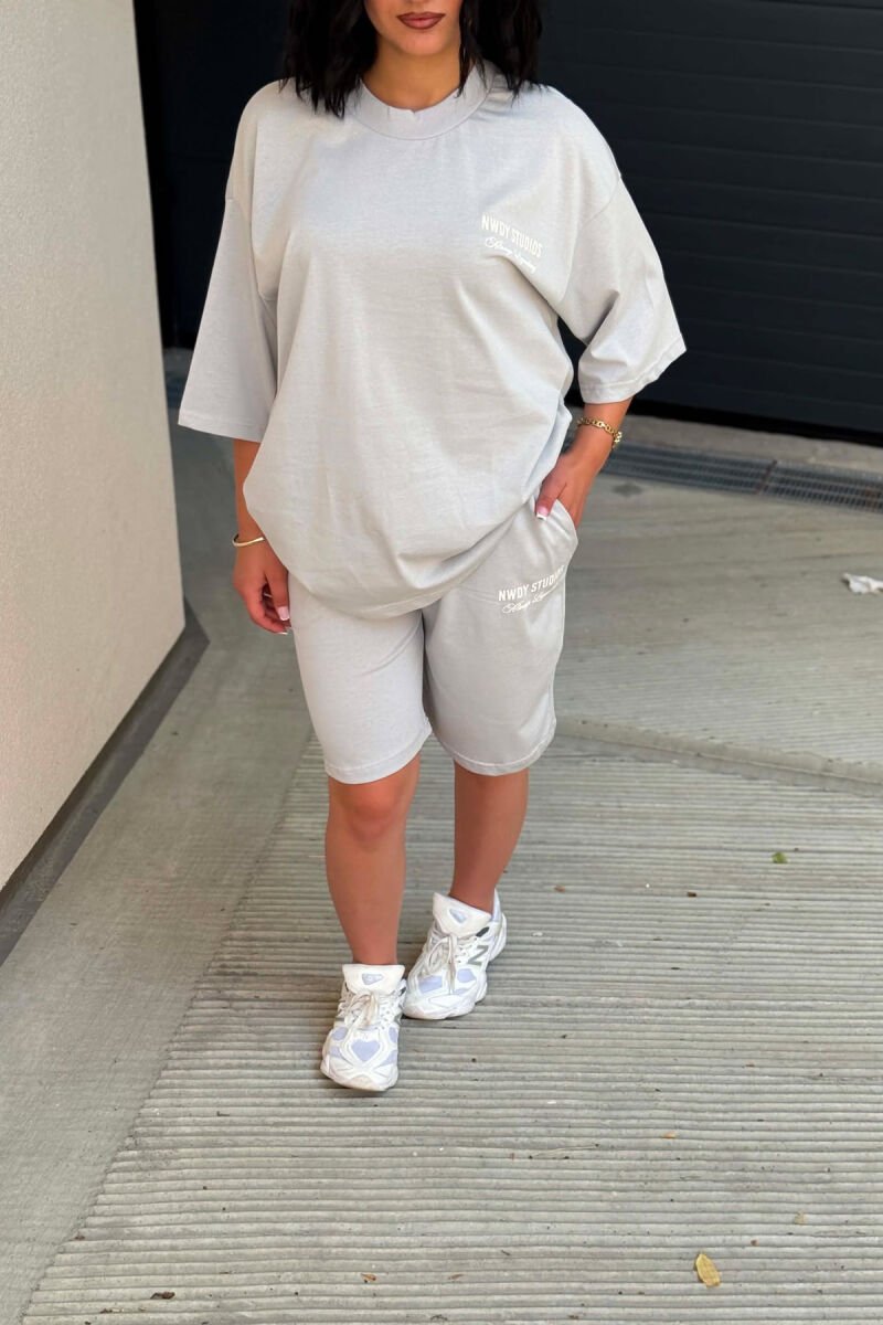 FRONT WRITTINGS T-SHIRT + SHORT SWEATPANTS WOMAN SET LIGHT GREY/GZ - 5