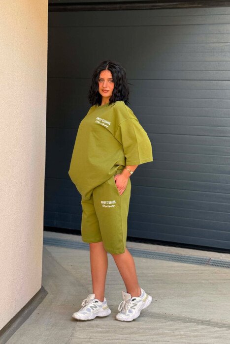 FRONT WRITTINGS T-SHIRT + SHORT SWEATPANTS WOMAN SET OLIVE/ULLI - 2