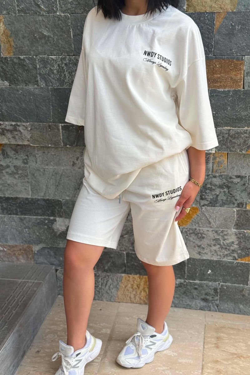FRONT WRITTINGS T-SHIRT + SHORT SWEATPANTS WOMAN SET WHITE-E BARDHE - 4