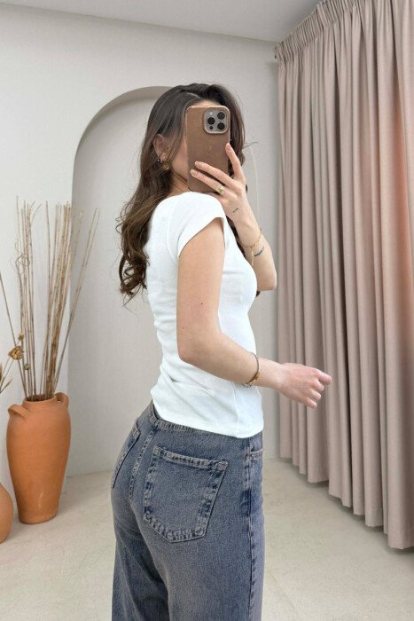 FRONT WRITTINGS WOMAN T-SHIRT WHITE-E BARDHE - 4