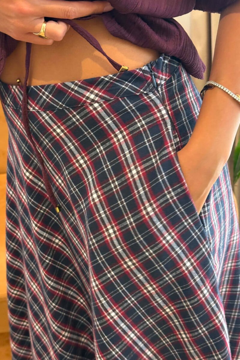 FUND I GJATE ME DIZJAN KUADRATASH PER FEMRA NE NGJYRE BLU - 4