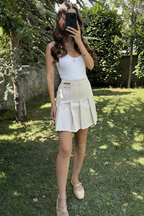 FUND NJË NGJYRËSH I THJESHTË PËR FEMRA NË NGJYRËN KREM - KLAUDIO FASHION