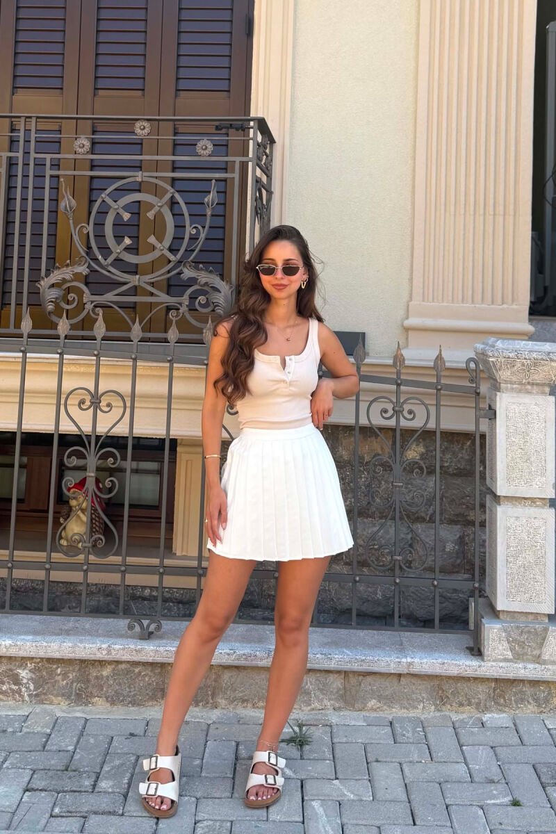 FUNDPANTALLONE NJE NGJYRESHE TENIS PER FEMRA NE NGJYRE TE BARDHE - 2
